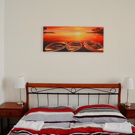 Apartment In The Heart Of Прага Экстерьер фото